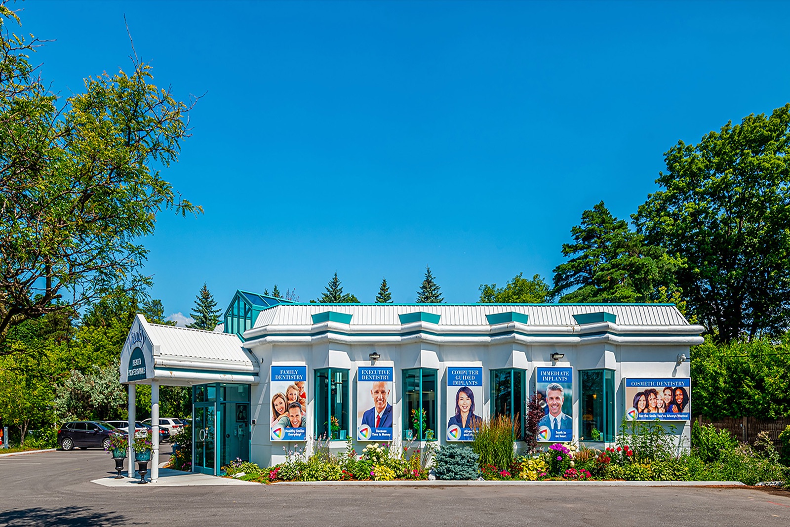 The front of our Markham practice in summer, seen from the parking area